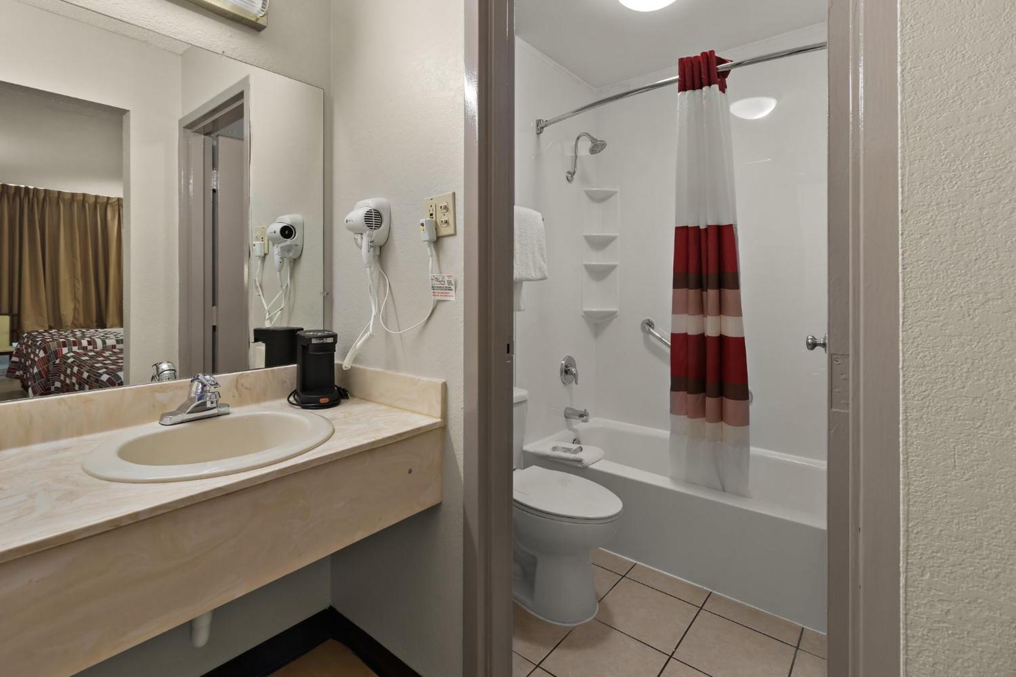Red Roof Inn & Suites Cave City Eksteriør bilde