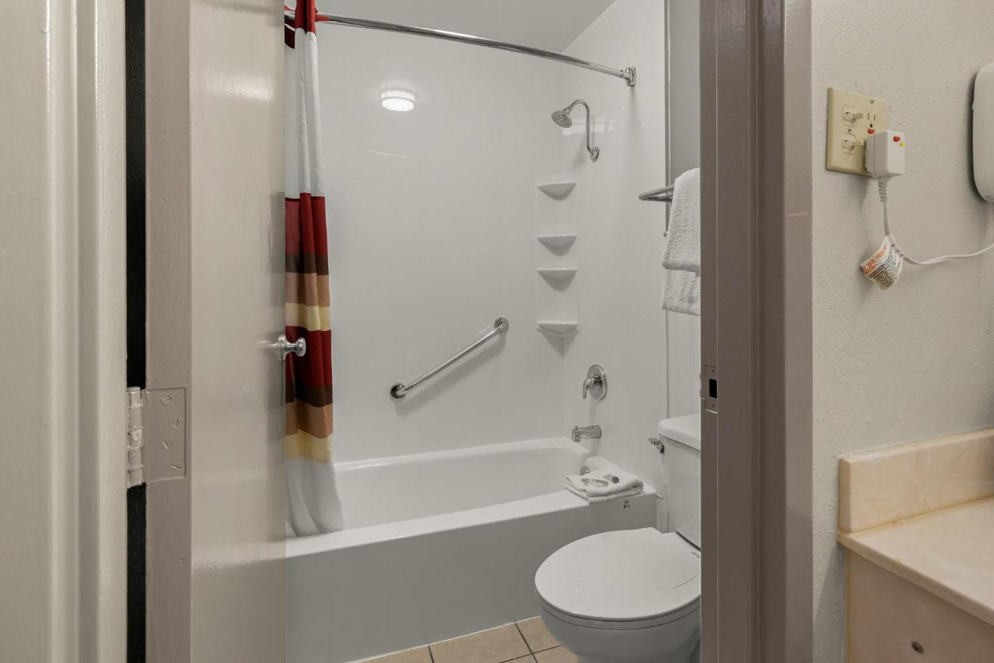 Red Roof Inn & Suites Cave City Eksteriør bilde